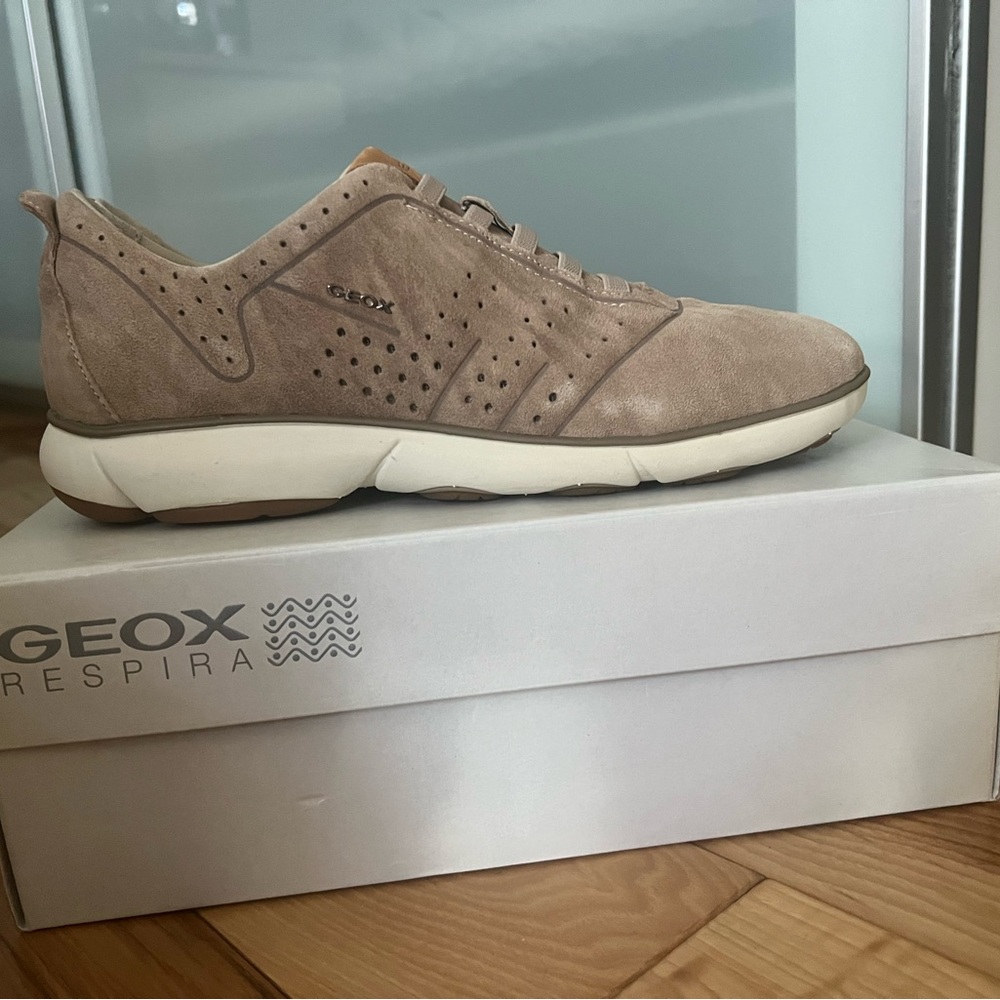 Geox suede sneakers new with box 10